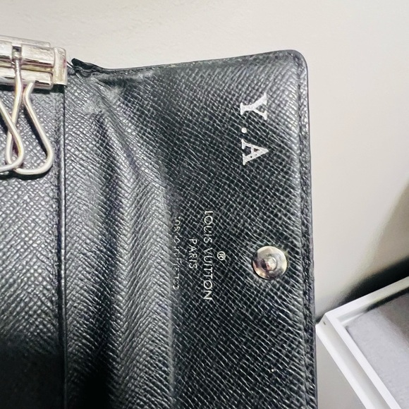 Vintage Louis Vuitton Key Holder - Picture 4 of 6